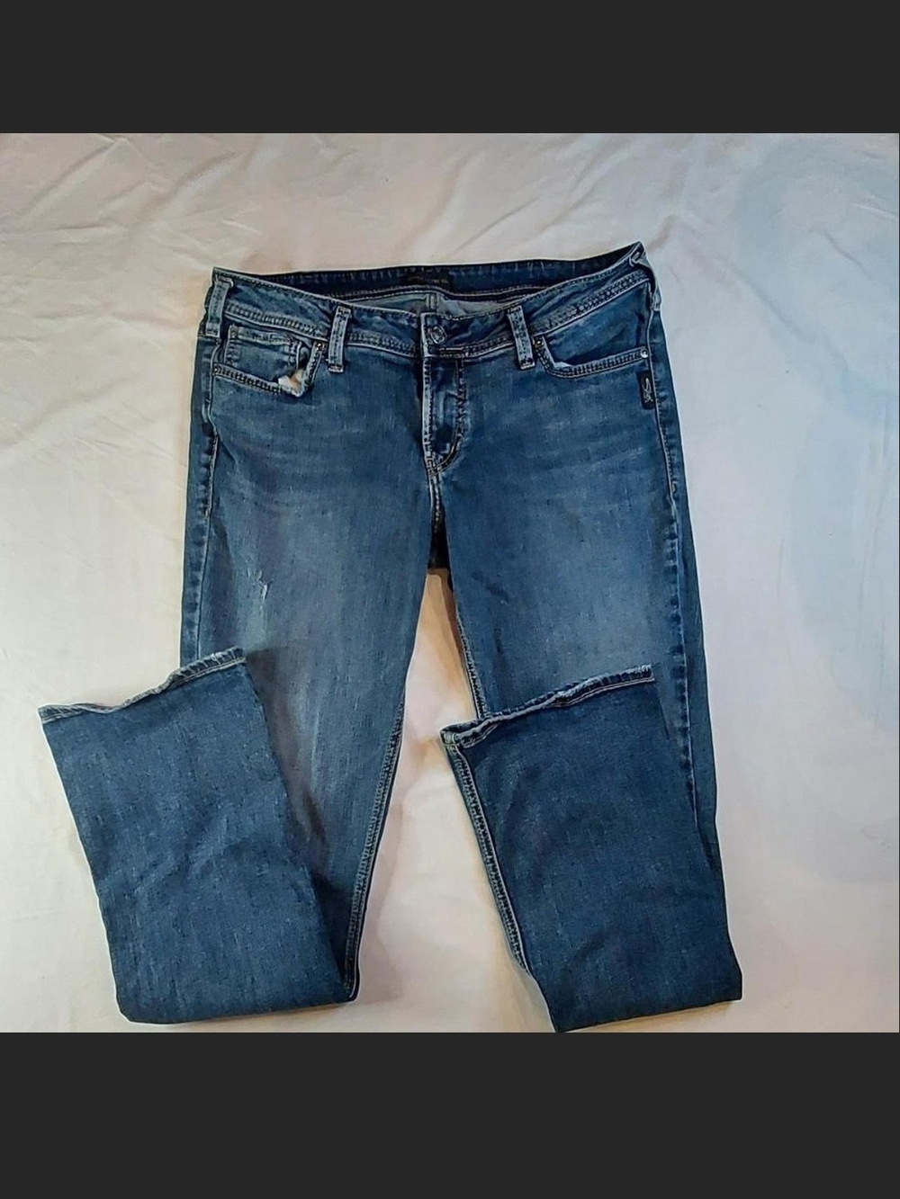 Silver Jeans Co. Elyse Slim Bootcut Jeans Size 32x33 (14)Excellent Condition